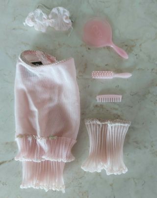 Vintage Barbie Lingerie Pak Undergarments 919 Pink Bra Slip Brush Mirror