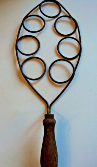 Vintage Antique Twisted Wire Rug / Pillow Beater Fluffer Wood Handle