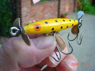 Vintage Double Propeller Wood Fishing Lure 2.  5 Inch Yellow W/black Dots Torpedo