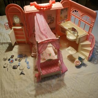 Rare Vintage 1998 Barbie Mattel Bed & Bath Handbag House Carrier