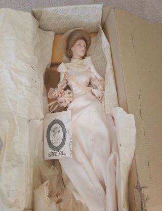 Franklin Gibson Girl Bride 22in Porcelain Doll