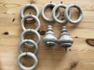 Antique Vntg Worn Cream Wood 2 Finials & 8 Rings For Drapes & Curtains,  Banners
