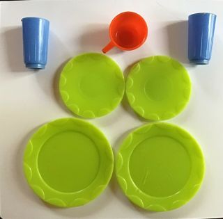 Vintage Barbie 1960’s Deluxe Reading Dream Kitchen Plastic Food Plates & Cups