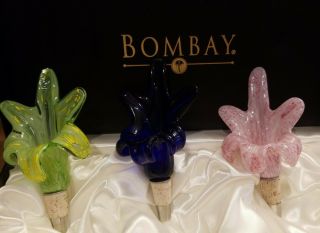 Rare Set Of 3 Bombay Art Glass Lily Flower Wine Bottle Stoppers