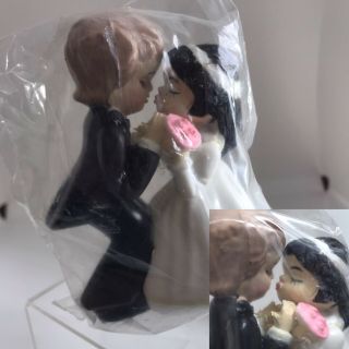 Vintage Wilton Kissing Bride & Groom Wedding Cake Topper 4”