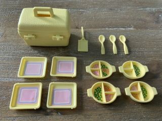 Vintage Barbie Samsonite Train Case Luggage Yellow,  Food Trays Compartment Plate