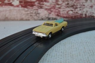 Aurora El Camino Slot Car HO Scale Yellow with two teal Surfboards Rare 2