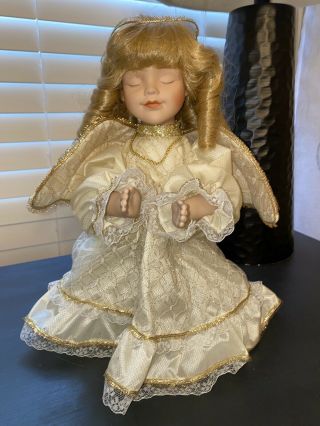 Dandee Praying Kneeling Angel Doll Porcelain Long Blonde Hair Vintage 90s