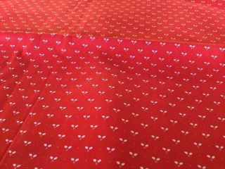Vintage Fabric Christmas Red White Leaves Cotton Quilt Sew 1 1/2 Yards 44” W