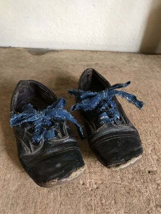 Sweet Early Antique Black Worn Childs Shoes Early Blue Calico Laces Aafa