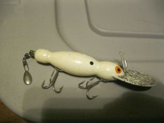 Vintage Bomber Waterdog Fishing Lure With Wooden Body White With Sparkle Lip