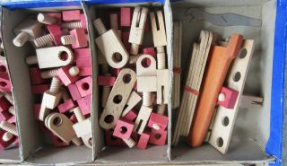 Rare 1930’s DESKATOR Wooden Toy Construction Kit by Artist Leon Goetgeluck 3