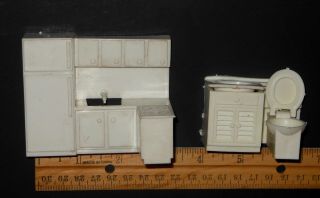 RARE Vintage VERY OLD Plastic Dollhouse Furniture Bed Dresser Kitchen Bathroom 3