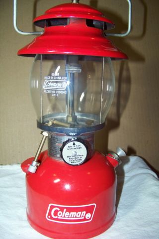 Vintage Red Coleman Model 200a Single Mantle Lantern