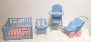 Vintage Renwal And Reliable Doll House Items -