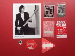Pink Floyd,  Roger Waters,  B/w Promo Photo,  6 Rare Old Backstage Passes,  Guitar Pick