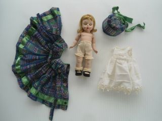 Vintage 1950s Madame Alexander - Kins 7 1/2 " Strung Wendy Doll