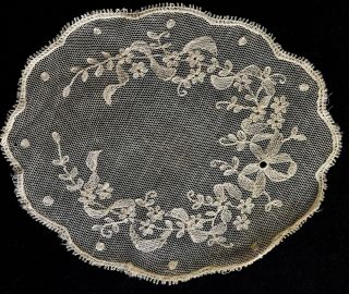 Antique French Tambour Lace Oval Creamy White Doily Scalloped Edges 6 " X 5 "