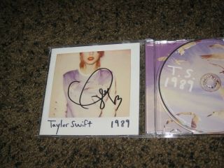 Rare Taylor Swift Signed 1989 Cd