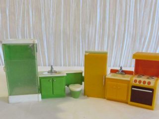 Vintage Fisher Price Dollhouse Kitchen Appliances Set And Bathroom Set