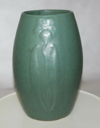 ANTIQUE Art Pottery Vase ZANESVILLE Arts & Crafts MATTE GREEN POPPY 2