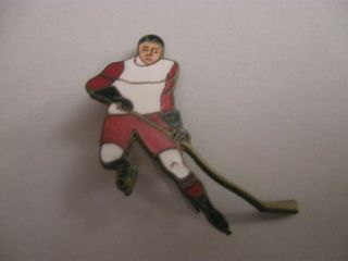 Rare Old Wembley Ice Hockey Club Enamel Figural Brooch Pin Badge No Hook For Pin
