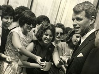 Rare 1968 Bobby Kennedy Chicago Photograph: Rfk Signing Autographs Candid Photo