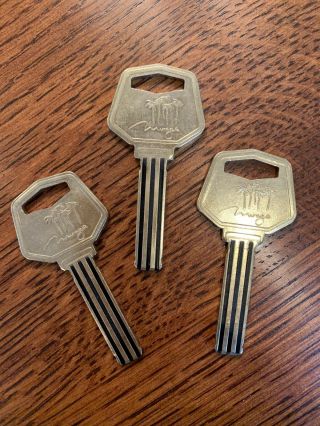 3 (three) Very Rare Vintage Las Vegas Mirage Hotel Casino Metal Room Keys 2000 