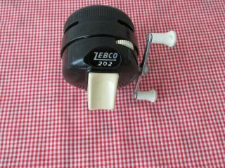 Vintage - Zebco 202,  4 - Notch Spool.  Made In Usa,  Fishing Reel