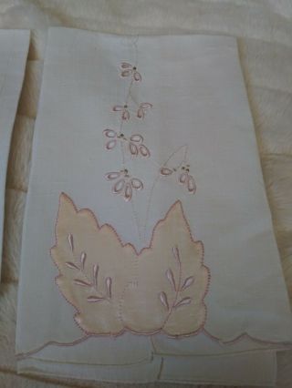 Set of 2 Madeira Applique & Embroidered Linen Hand Towels 16 