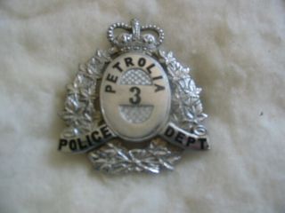 Rare Vintage Hat Badge Of The Petrolia Police Dept. ,  Ontario,  Canada