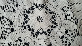 Vintage Handmade Round Crochet Lace White Runner 17 