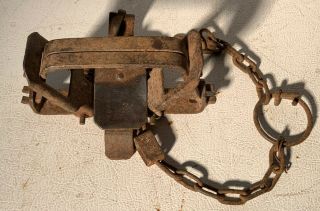 Old Antique Vintage Animal Leg Hold Traps Fur Trapping Victor North Woods 2