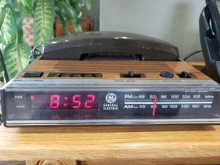 Vintage Ge Am/fm Radio Alarm Telephone Clock General Electric 7 - 4712a Woodgrain