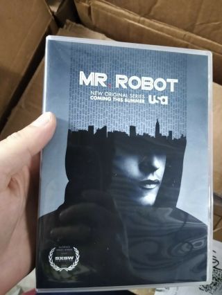 Rare Mr.  Robot Pilot " Coming This Summer " Promo Dvd Rami Malek Usa Network