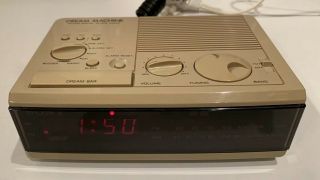 Clock Radio - Sony Dream Machine Icf - C3w Vintage 80s.  Fm/am Radio Alarm.  Tan Red