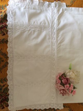 Pretty White Vintage Pillowcase Broderie Anglaise Lace Detail 18 " X 30 "