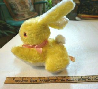 Vintage Rushton Musical Stuffed Plush Rabbit Yellow Wind Up Bunny with Bow 3