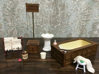 1/12 Dollhouse Miniature Vintage - Style Bathroom Suite With Accessories