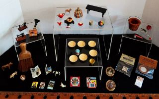 Vintage Wooden Miniature Dollhouse Items Schoenhut & Others