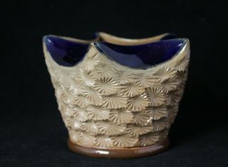 Antique Doulton Lambeth Star Shaped Pottery Pot/Vase/Bowl - Circa 1891 - 1956 2