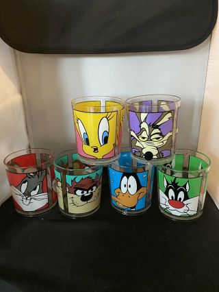 Vintage 1991 Looney Tunes Plastic Cups Complete Set Of 6 Zak Designs Rare