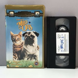 Adventures Of Milo And Otis Vhs Video Tape Gold Clamshell Case Nearly Rare