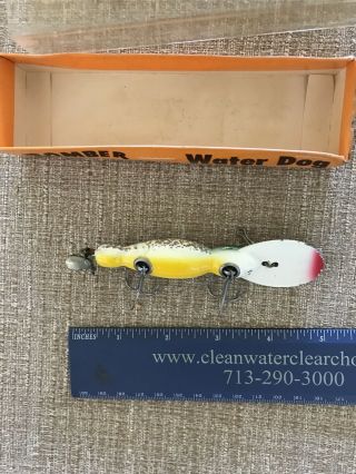 VINTAGE BOMBER WATERDOG MODEL 1057 FISHING LURE WITH BOX 3