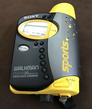 Rare Sony WM - FS593 Sports Walkman AM/FM Mega Bass Groove Radio Cassette Player 2