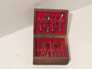 Vintage Dollhouse Miniatures Wood Silverware Box W/ Silverware Rare 4