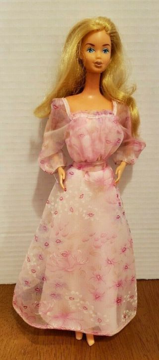 Barbie Vintage 1978 Kissing Barbie Star Era With Dress
