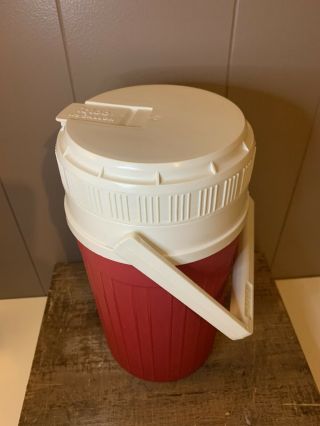 Vintage Igloo 1/2 Half Gallon Water Jug Cooler - Red/white With Ribs 1989 Rare