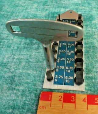 Antique / Vintage Clock Key / Winder 3.  50mm - 5 - (l)