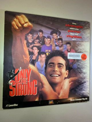 Only The Strong - Laserdisc Stereo Clv (mark Dacascos) Rare